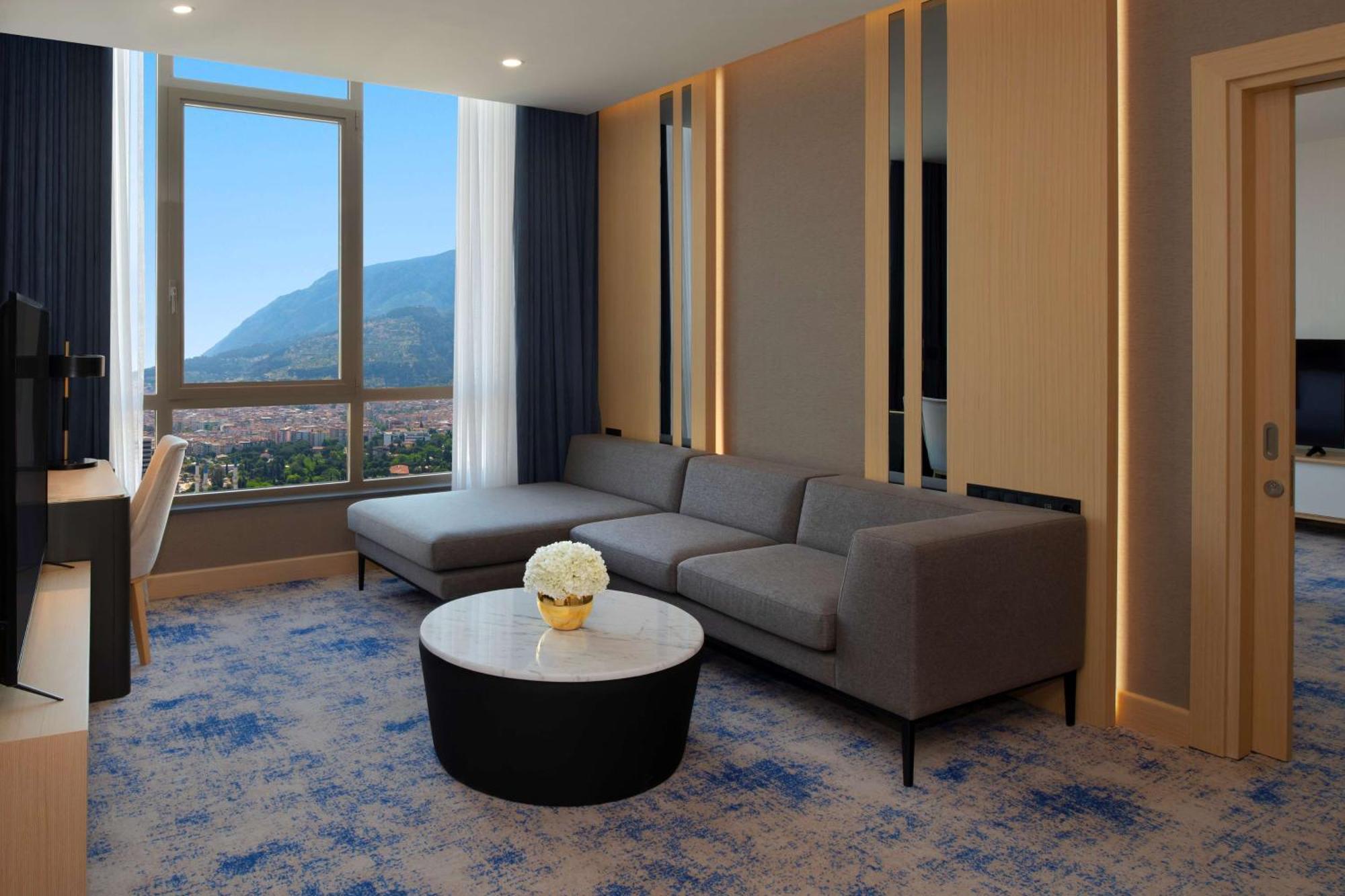 Doubletree By Hilton Manisa Exterior foto