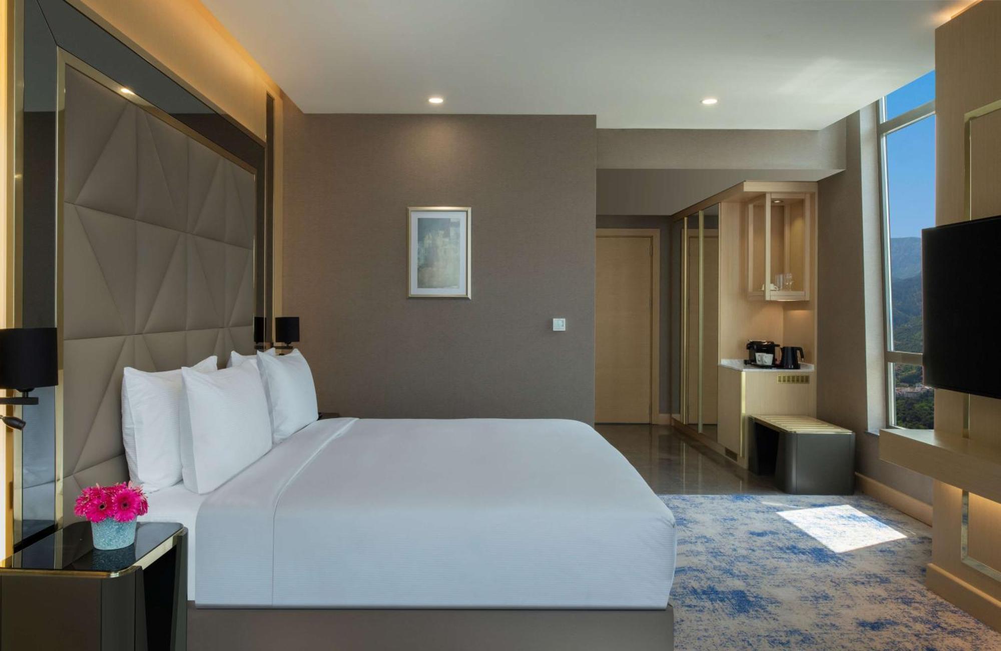Doubletree By Hilton Manisa Exterior foto