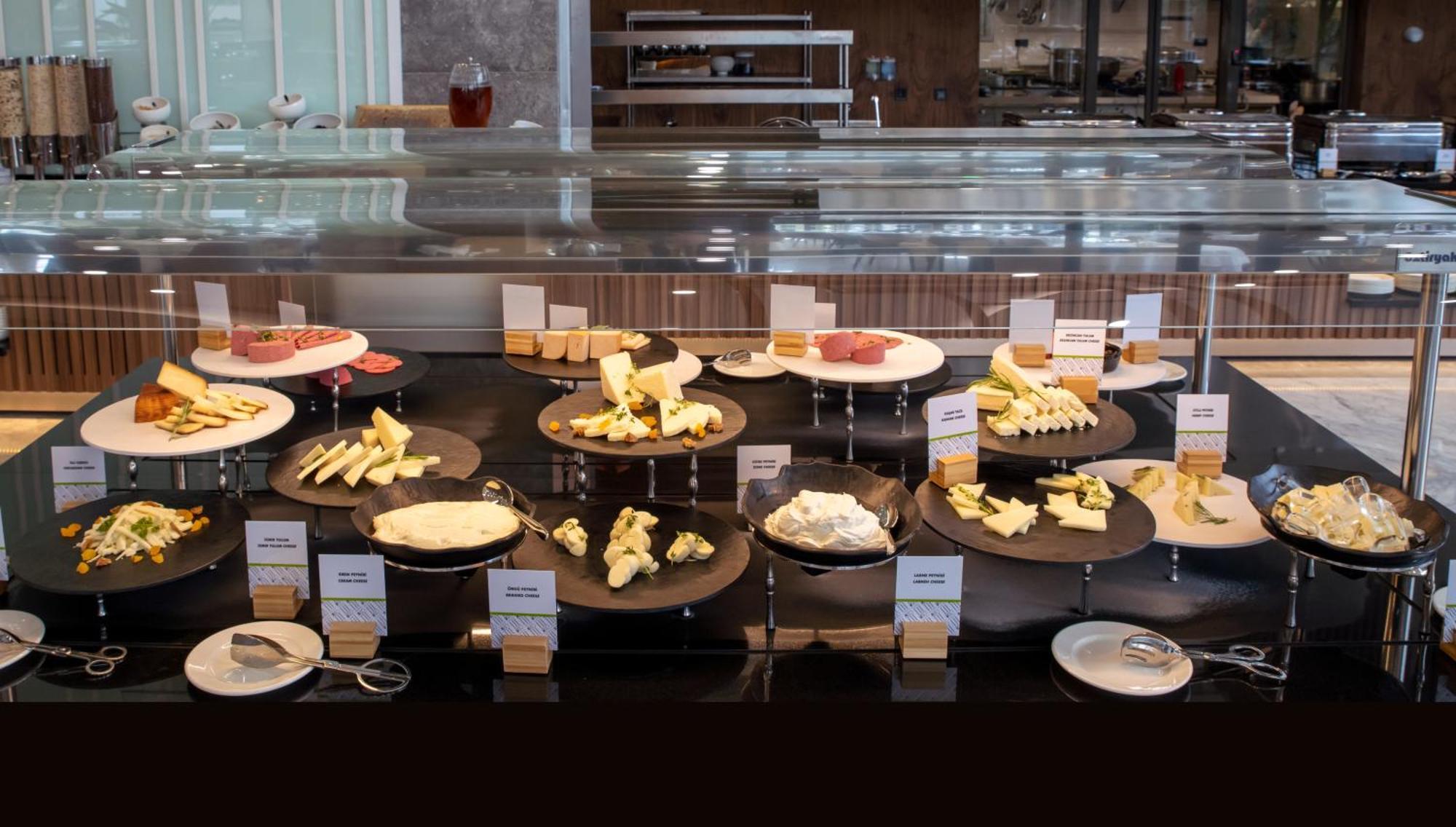 Doubletree By Hilton Manisa Exterior foto