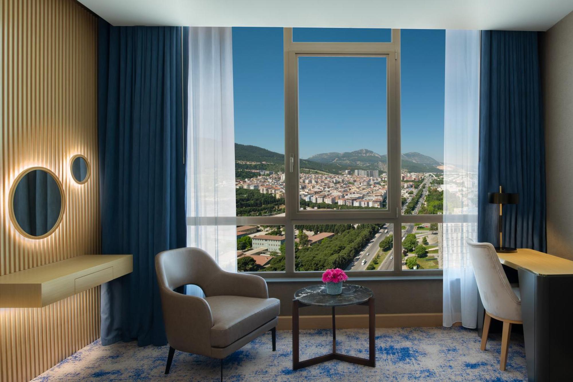 Doubletree By Hilton Manisa Exterior foto